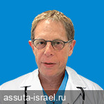 Профессор Цви Рам